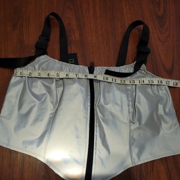 NWTs Club Exx Silver Metallic Harness Zip Up Tank Top Women's 1X Dolls Kill - Picture 11 of 15